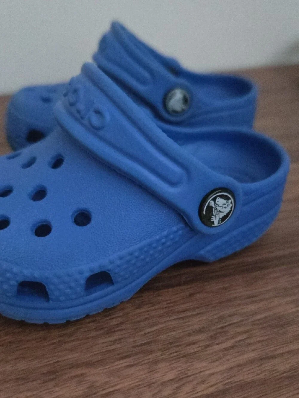 CROCS Infant Kids Classic Clog in Royal Blue